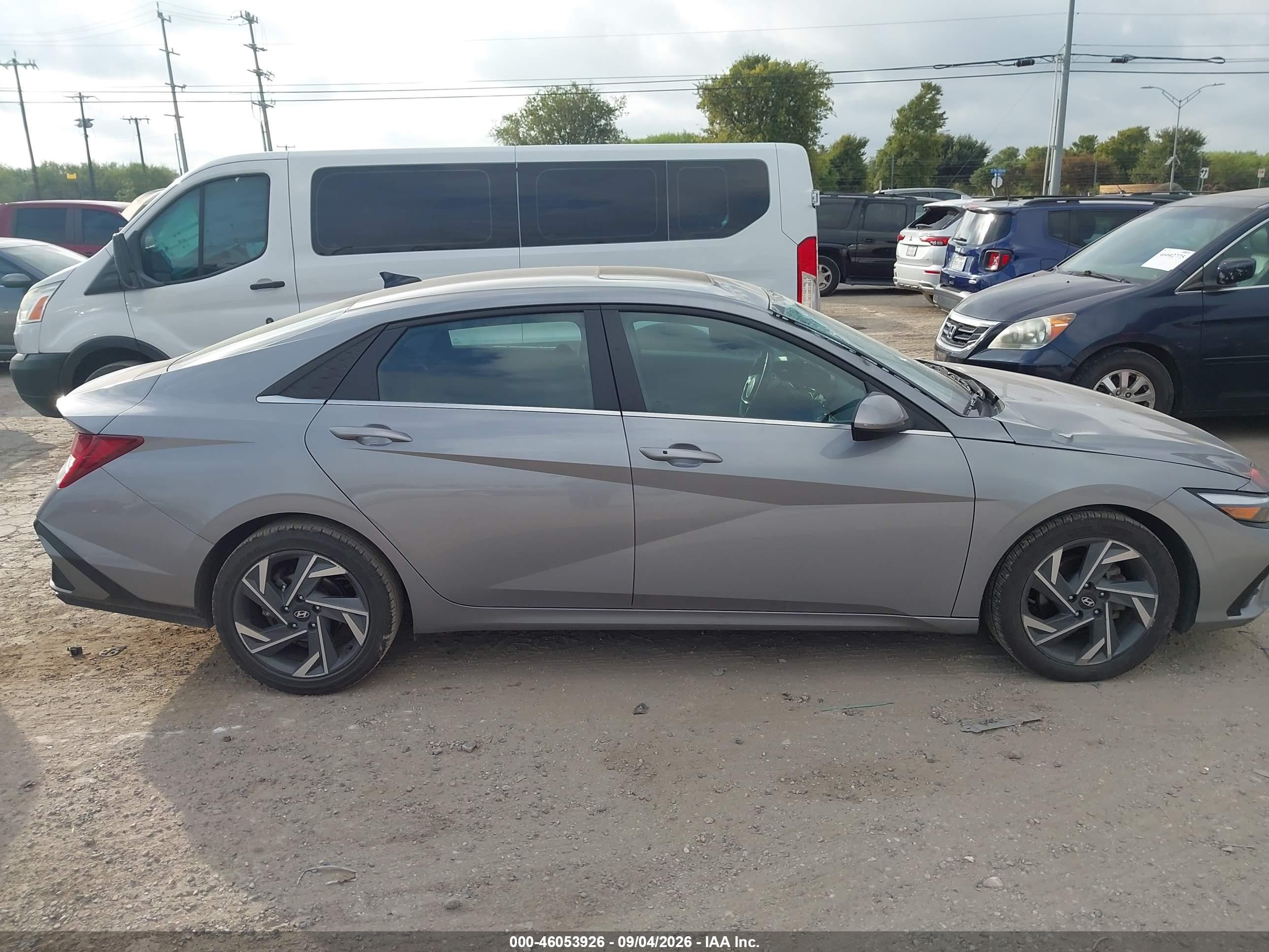 2025 Hyundai Elantra Sel Convenience Gray vin: KMHLS4DG6SU035929
