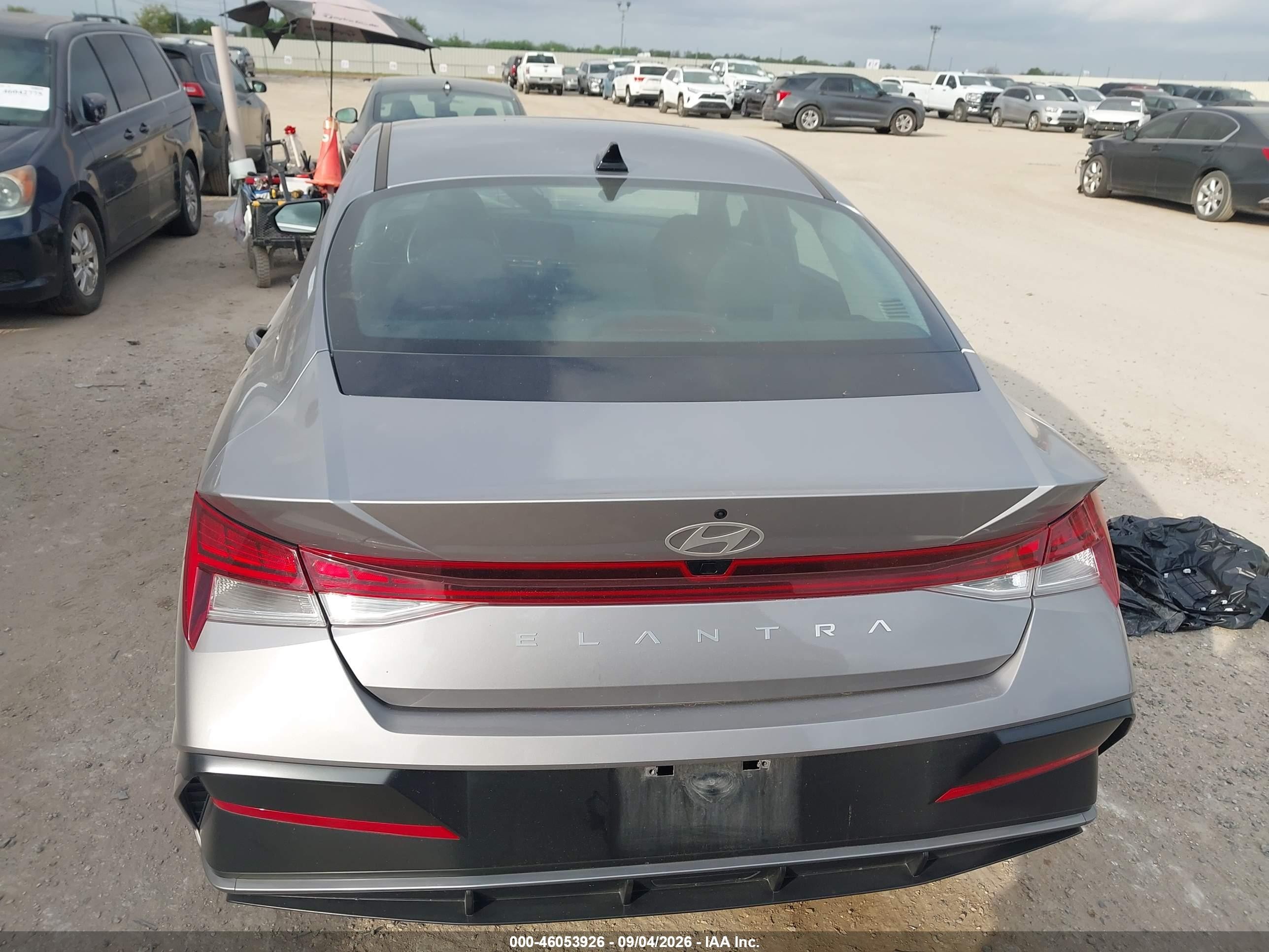 2025 Hyundai Elantra Sel Convenience Gray vin: KMHLS4DG6SU035929