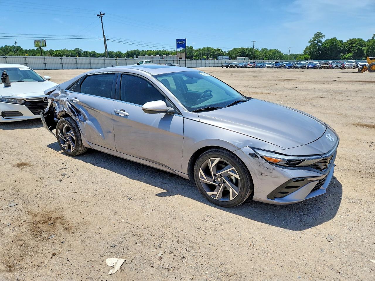 2025 Hyundai Elantra Sel Silver vin: KMHLS4DG6SU936041