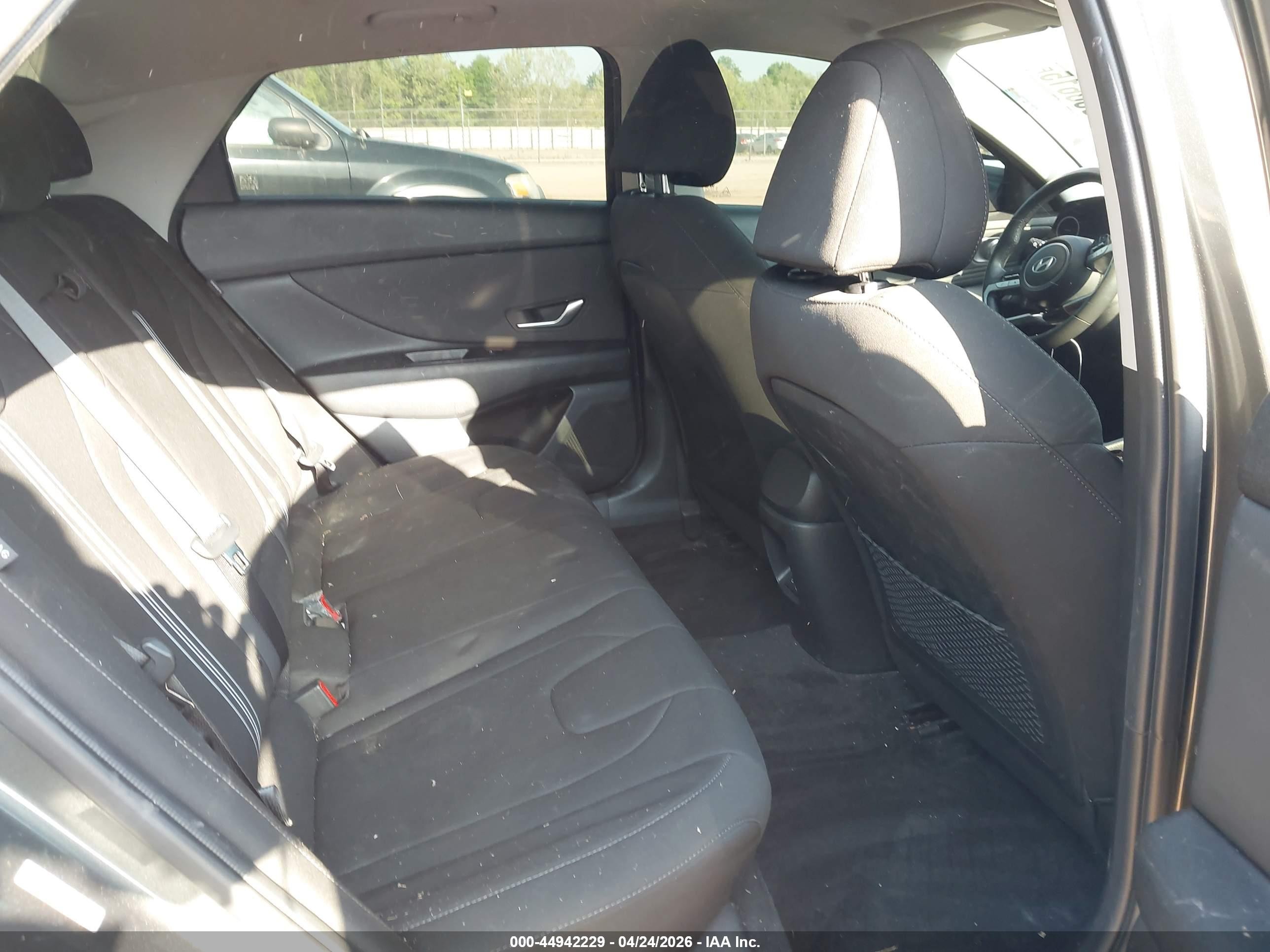 2024 Hyundai Elantra Sel Gray vin: KMHLS4DG7RU670992