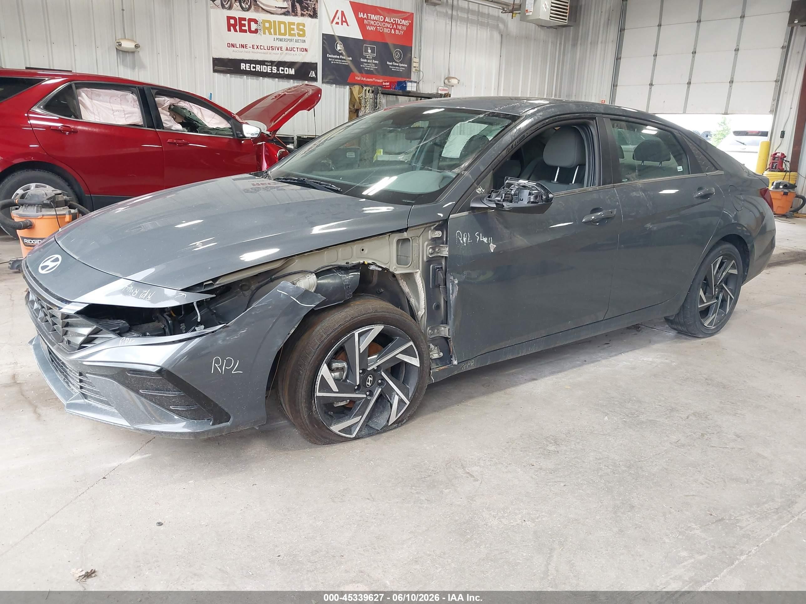 2025 Hyundai Elantra Sel Convenience Gray vin: KMHLS4DG7SU001062