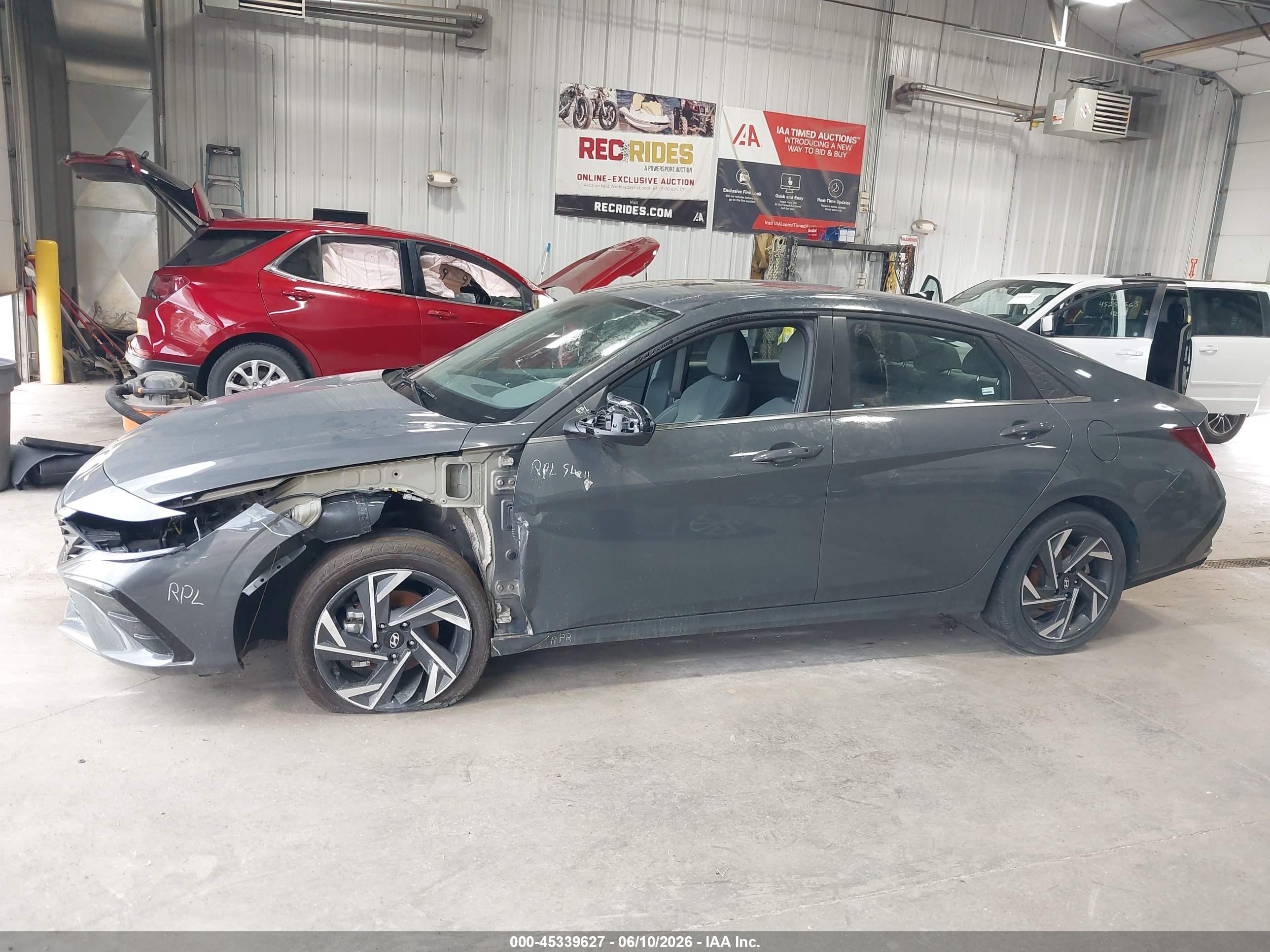 2025 Hyundai Elantra Sel Convenience Gray vin: KMHLS4DG7SU001062