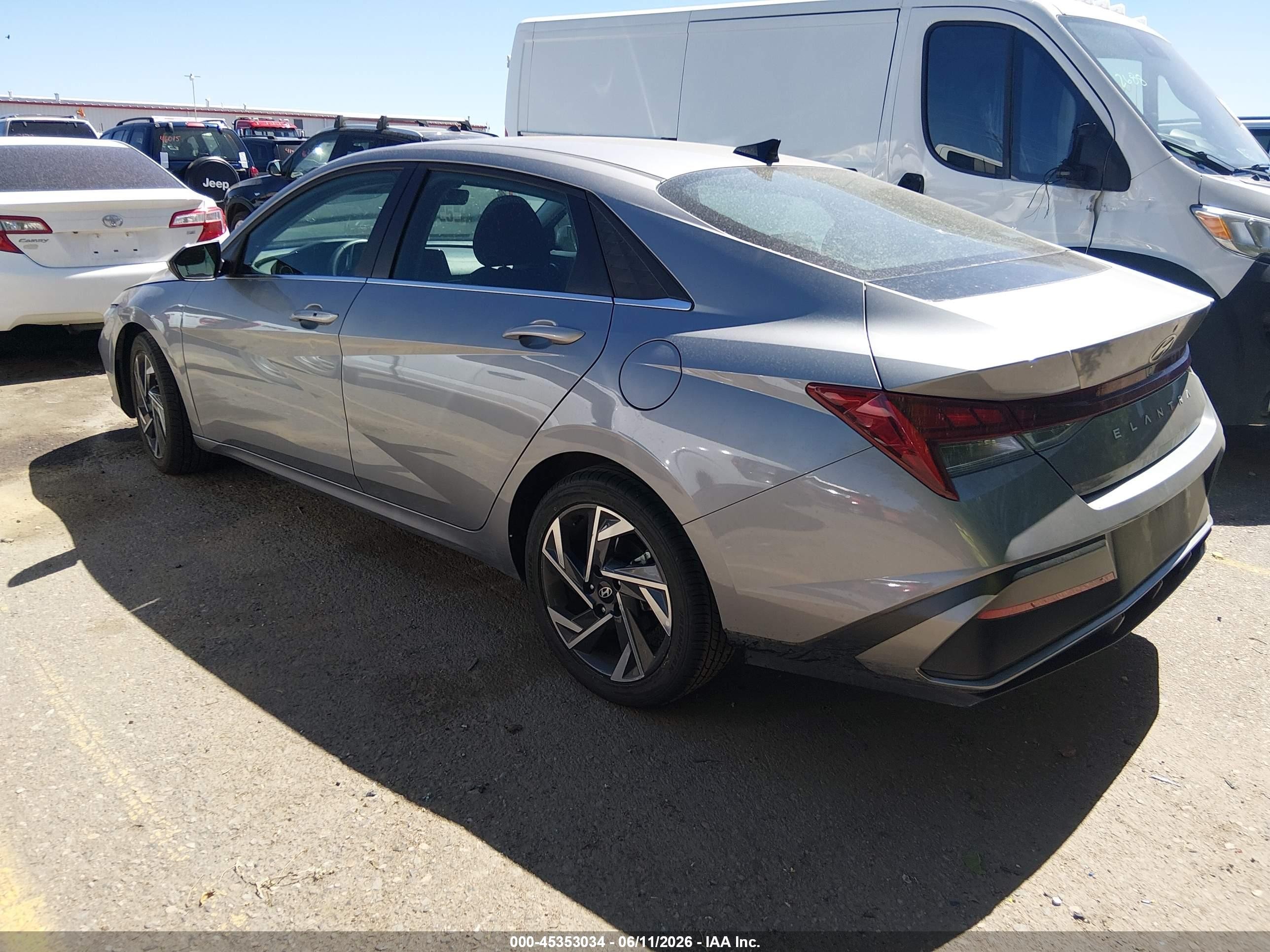 2025 Hyundai Elantra Sel Convenience Серебряный vin: KMHLS4DG7SU026804