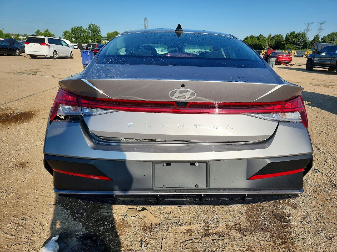 2025 Hyundai Elantra Sel Серебряный vin: KMHLS4DG7SU860653