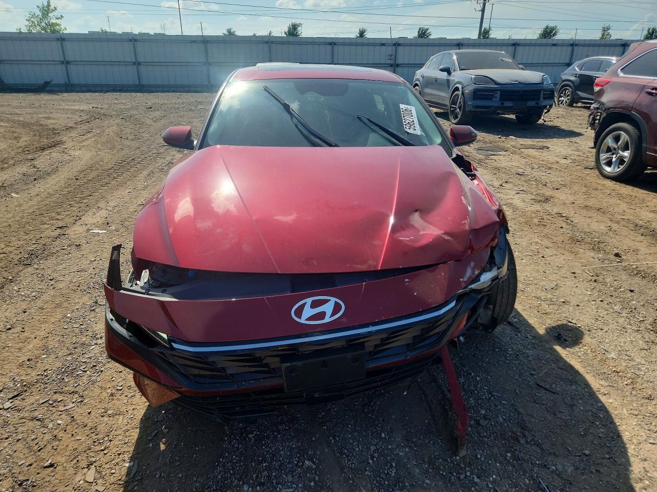 2025 Hyundai Elantra Sel Red vin: KMHLS4DG9SU859021