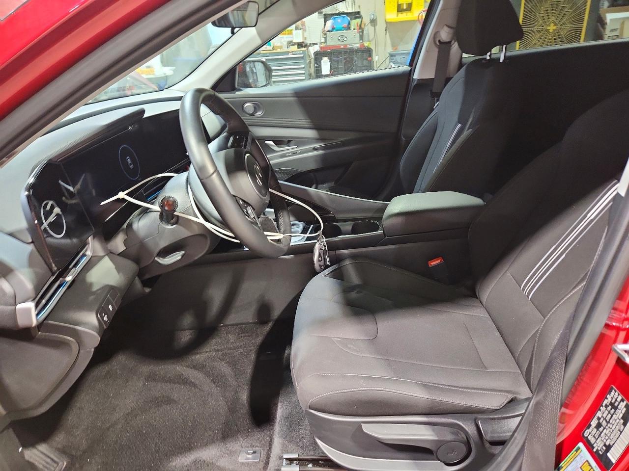 2025 Hyundai Elantra Красный vin: KMHLS4DG9SU953156
