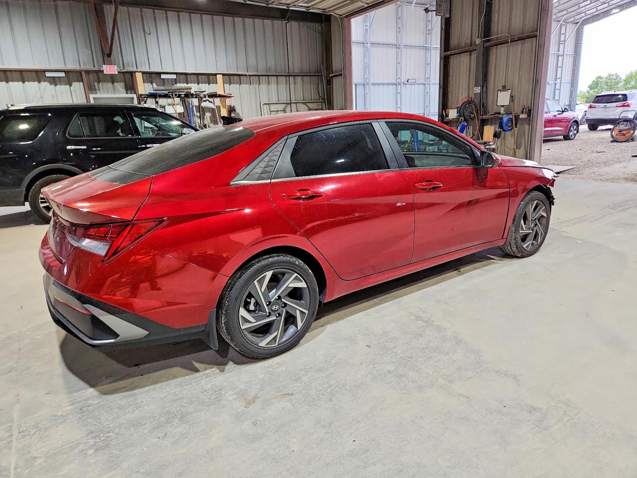 2025 Hyundai Elantra Красный vin: KMHLS4DG9SU953156