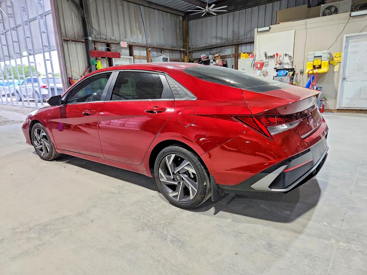 2025 Hyundai Elantra Красный vin: KMHLS4DG9SU953156