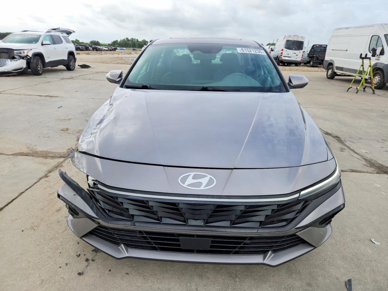 2025 Hyundai Elantra Sel Silver vin: KMHLS4DGXSU874689
