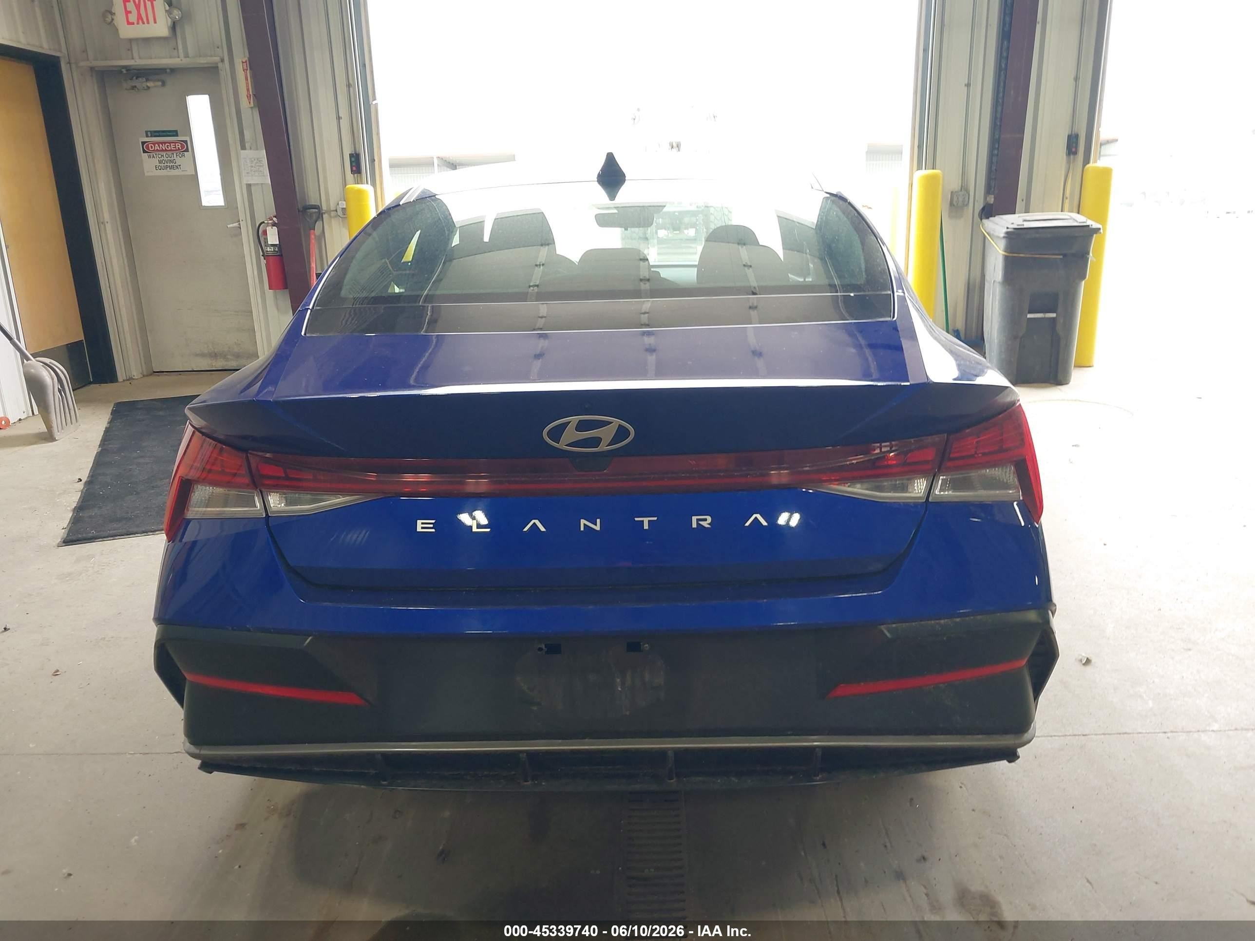 2025 Hyundai Elantra Sel Convenience Blue vin: KMHLS4DGXSU923146