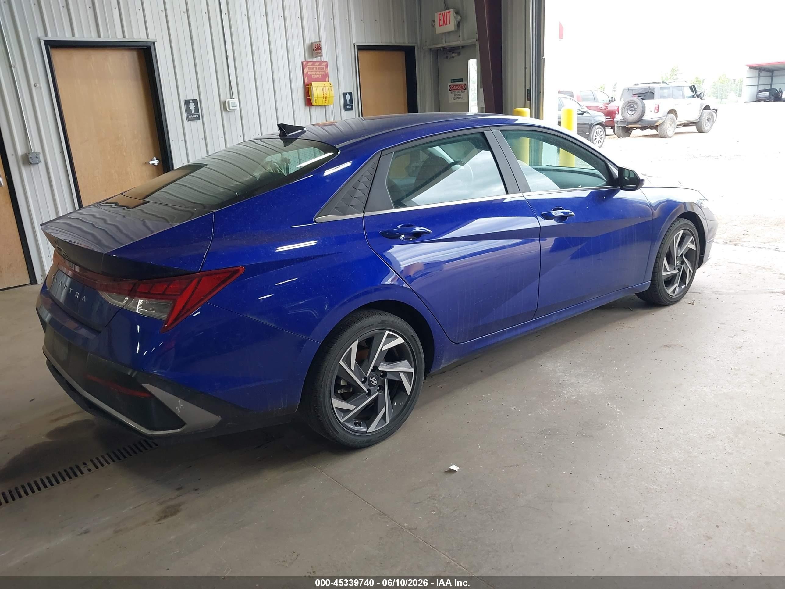 2025 Hyundai Elantra Sel Convenience Blue vin: KMHLS4DGXSU923146