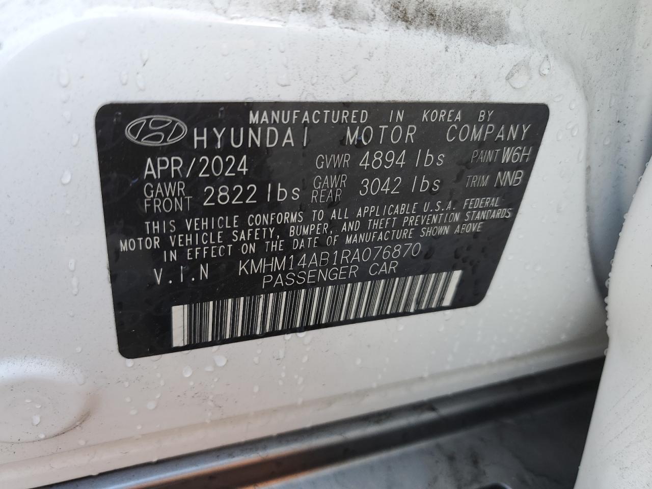 2024 Hyundai Ioniq 6 Se Standard Range White vin: KMHM14AB1RA076870