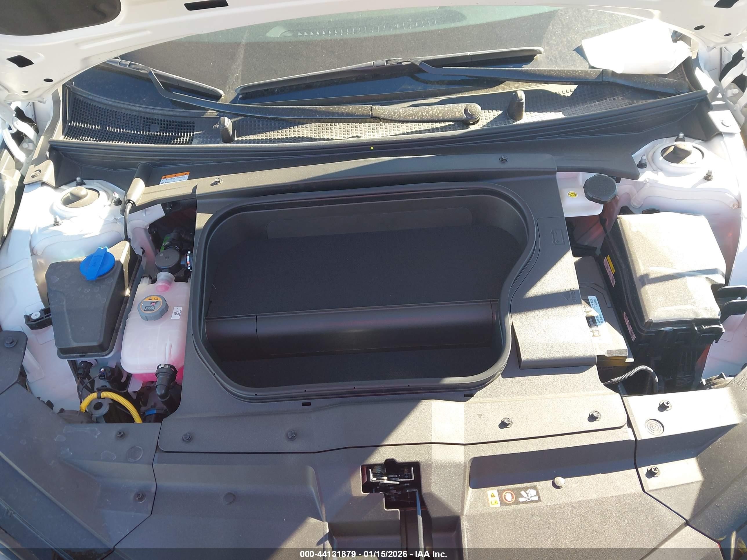 2025 Hyundai Ioniq 6 Se White vin: KMHM24AA7SA116640