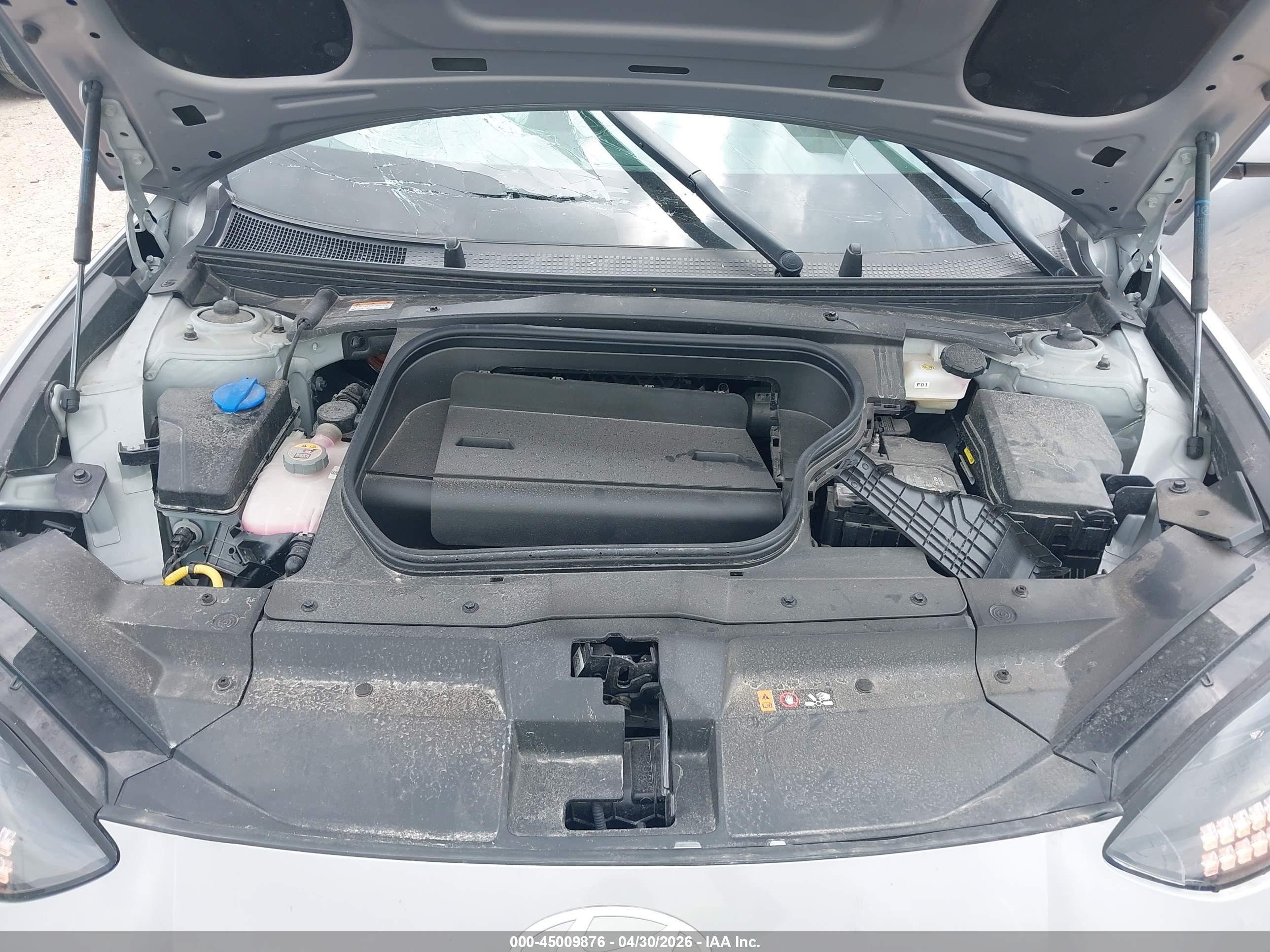 2024 Hyundai Ioniq 6 Se Gray vin: KMHM24AAXRA070585