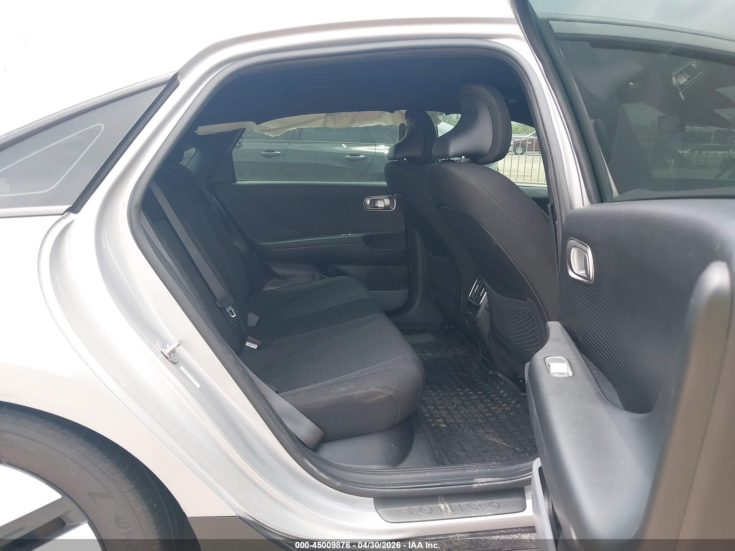 2024 Hyundai Ioniq 6 Se Gray vin: KMHM24AAXRA070585