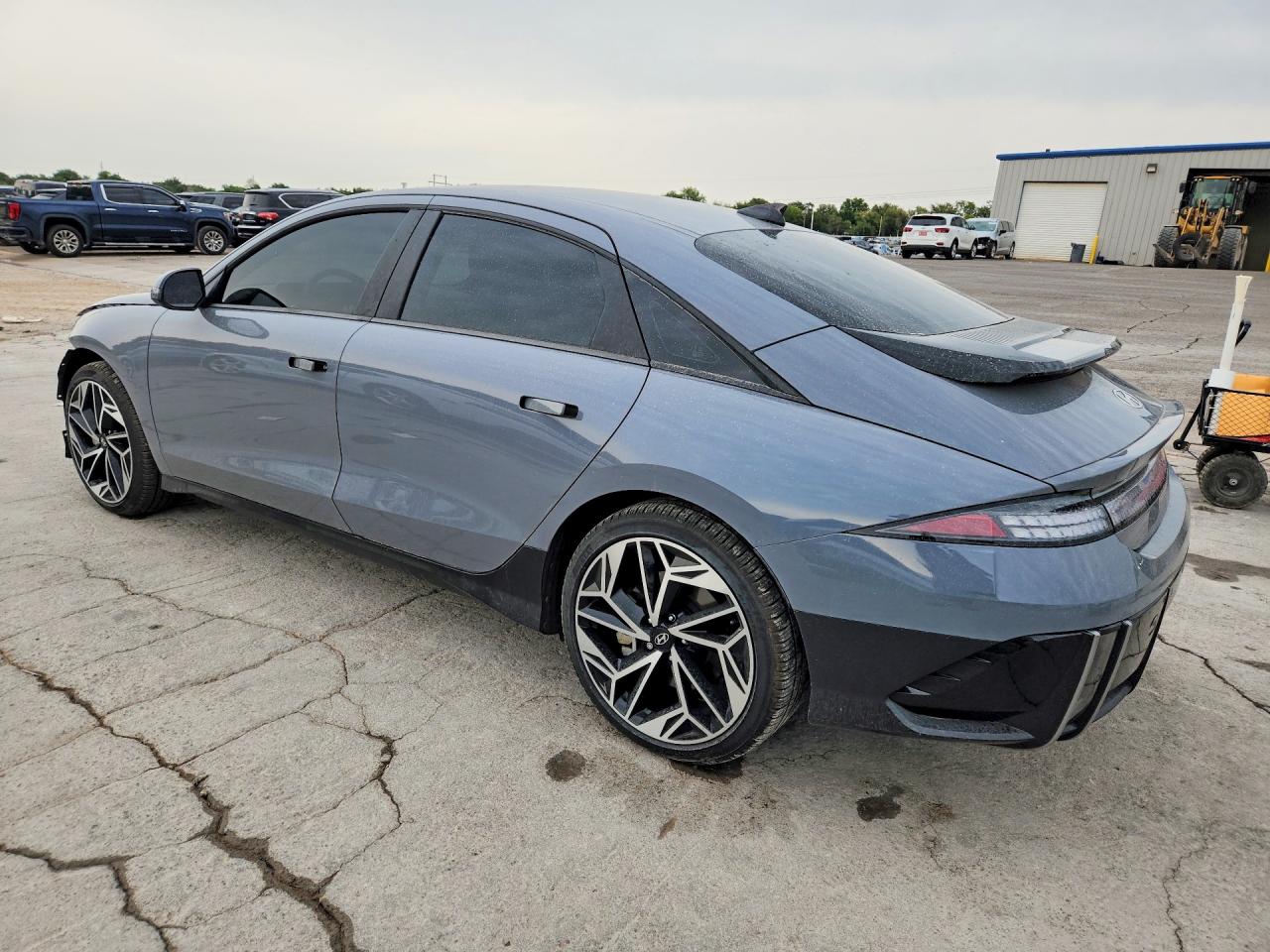 2024 Hyundai Ioniq 6 Sel Gray vin: KMHM34AA1RA074652