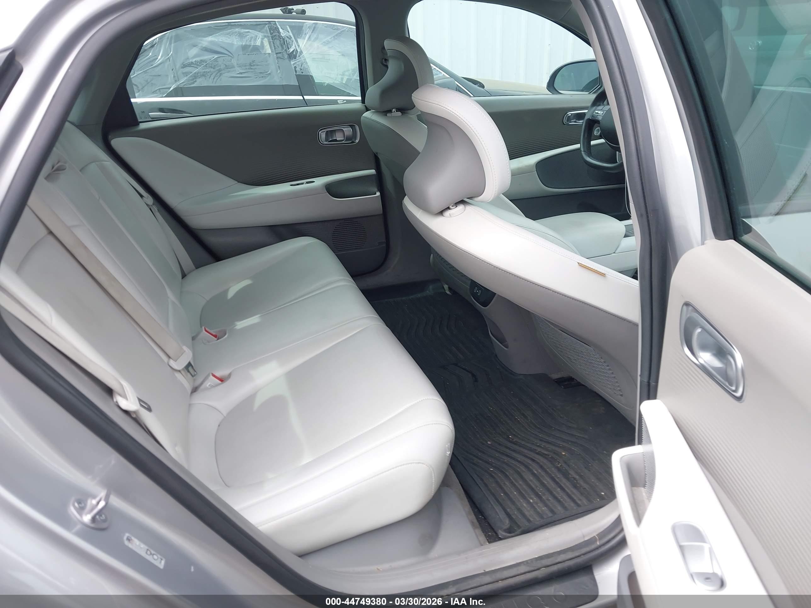 2023 Hyundai Ioniq 6 Sel Gray vin: KMHM34AA2PA033492