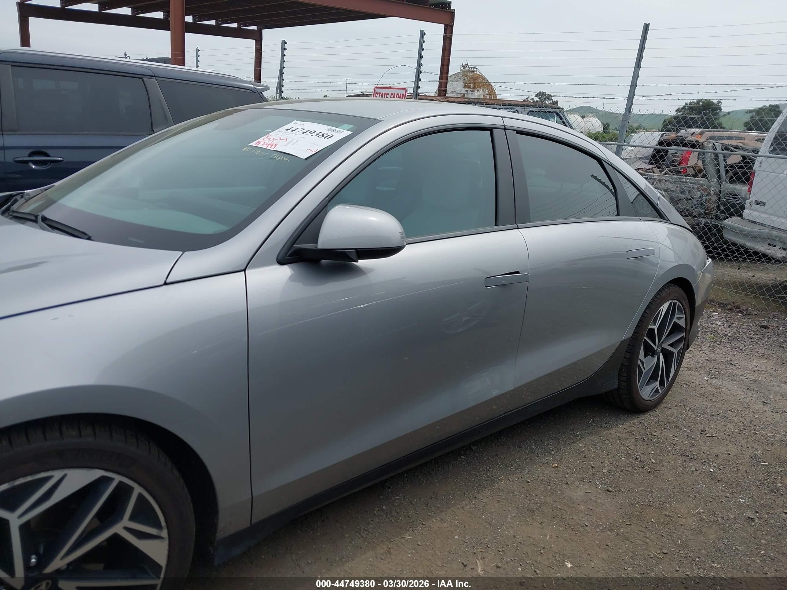 2023 Hyundai Ioniq 6 Sel Gray vin: KMHM34AA2PA033492