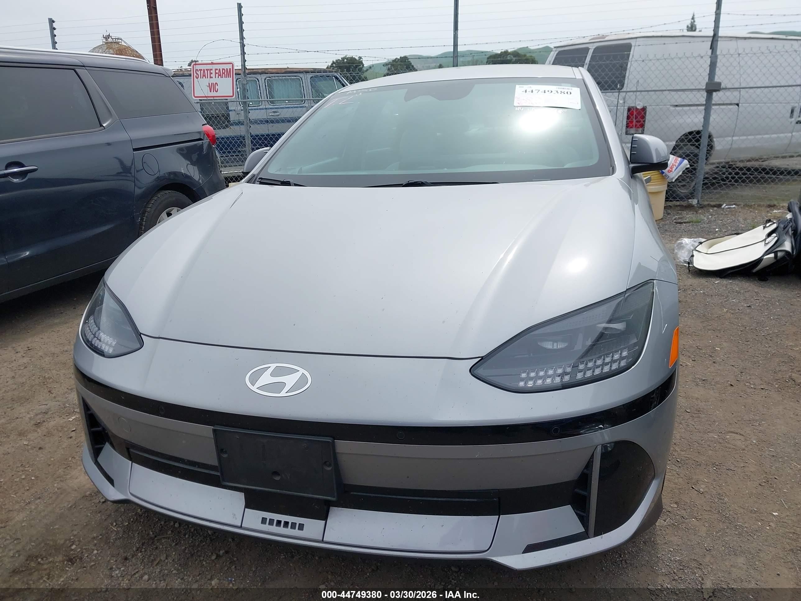2023 Hyundai Ioniq 6 Sel Gray vin: KMHM34AA2PA033492