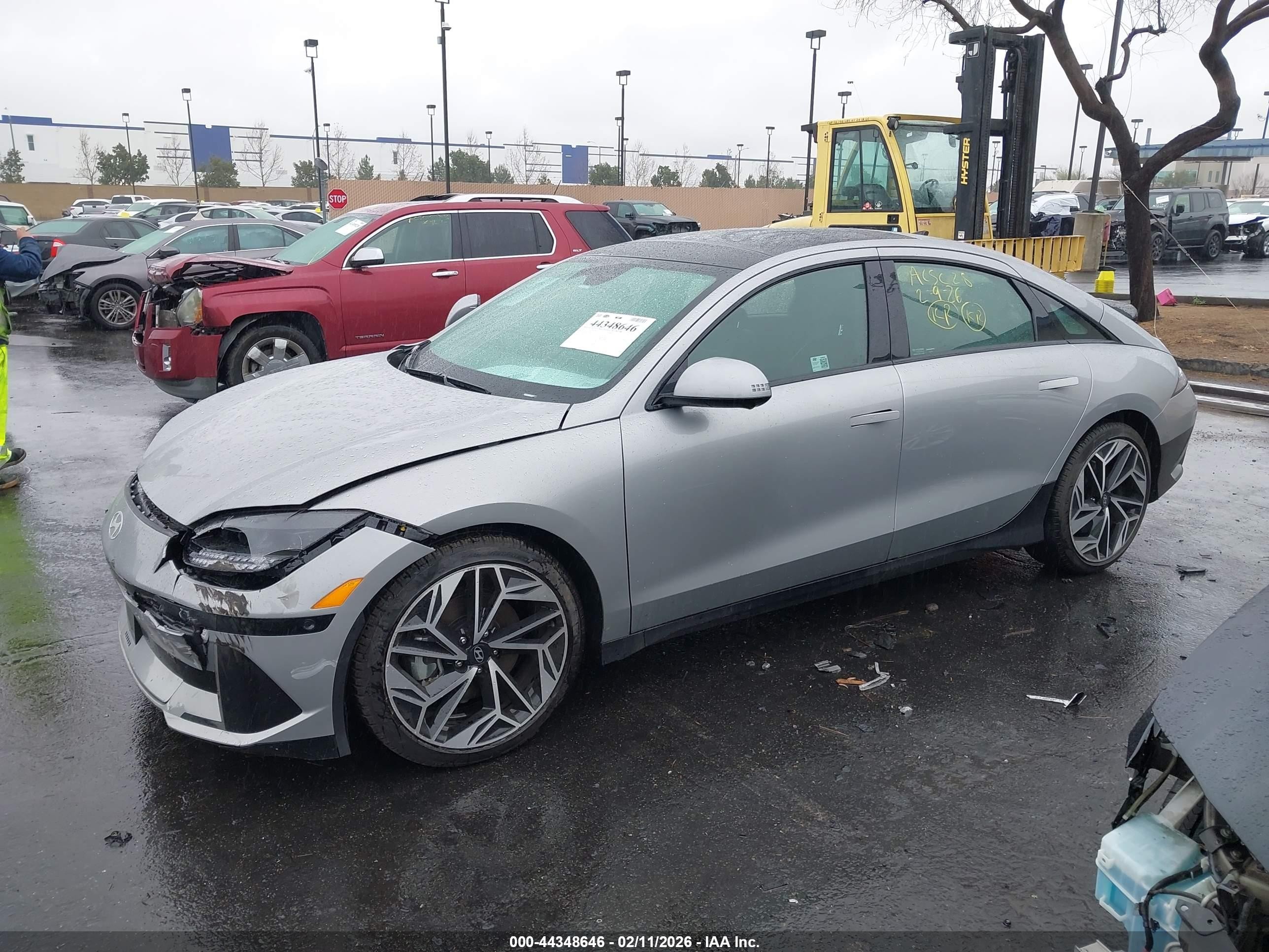 2024 Hyundai Ioniq 6 Limited Silver vin: KMHM54AA5RA074969