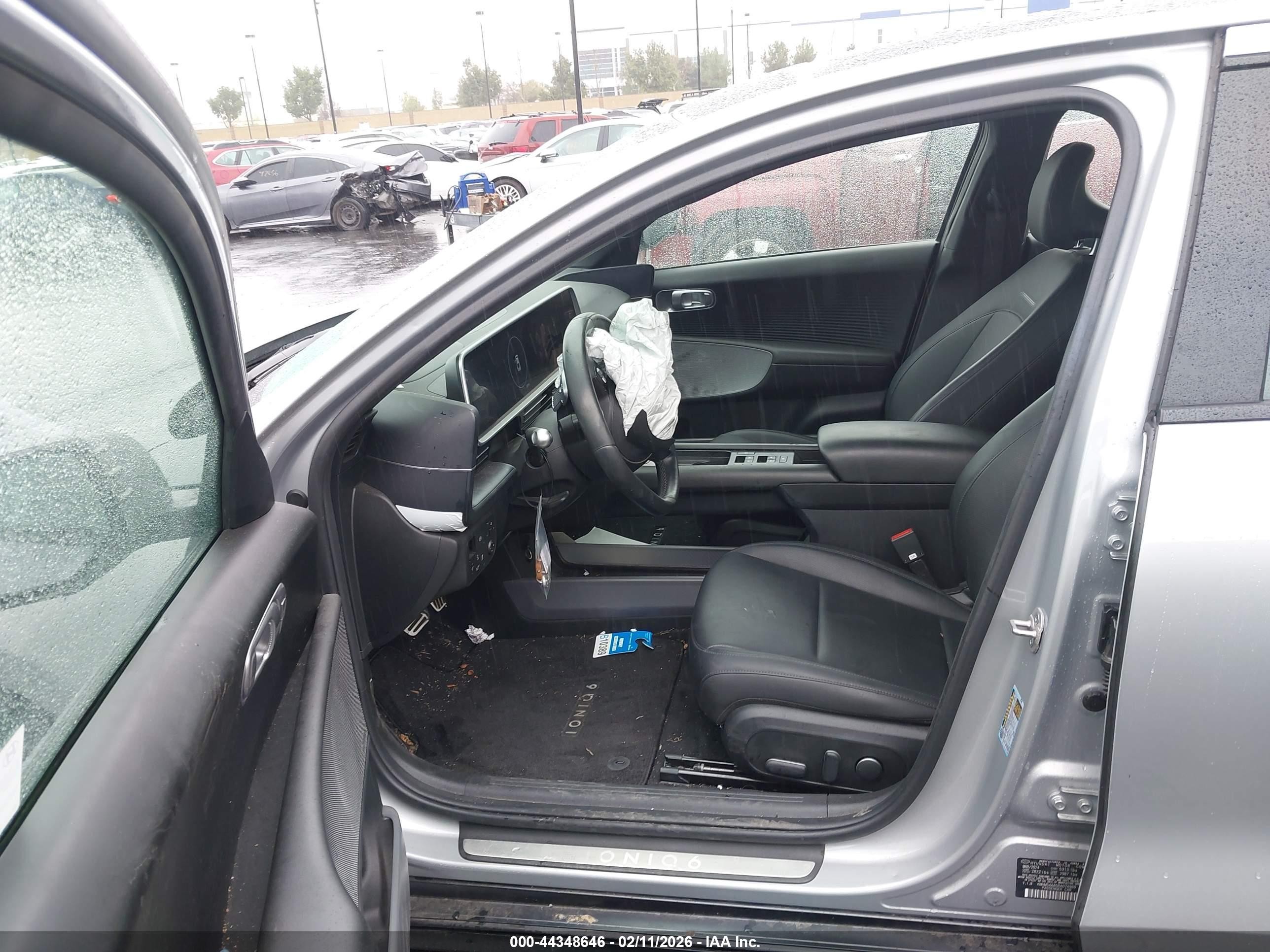 2024 Hyundai Ioniq 6 Limited Silver vin: KMHM54AA5RA074969