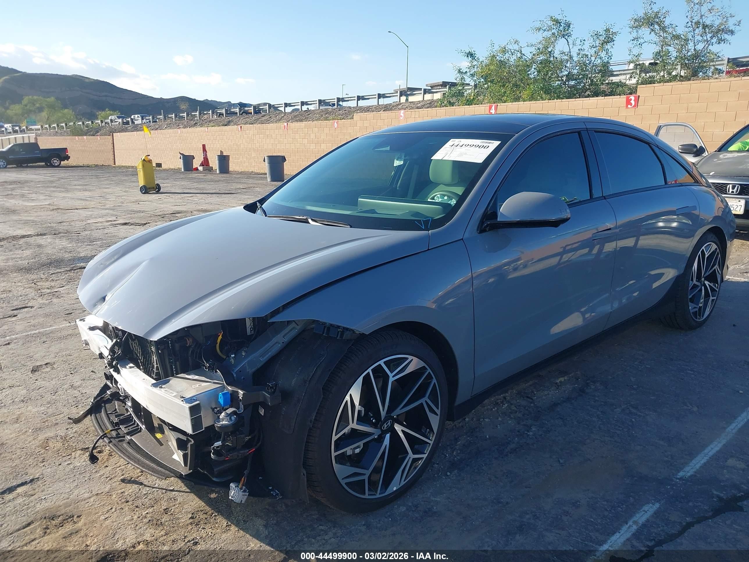 2025 Hyundai Ioniq 6 Limited Gray vin: KMHM54AAXSA116719