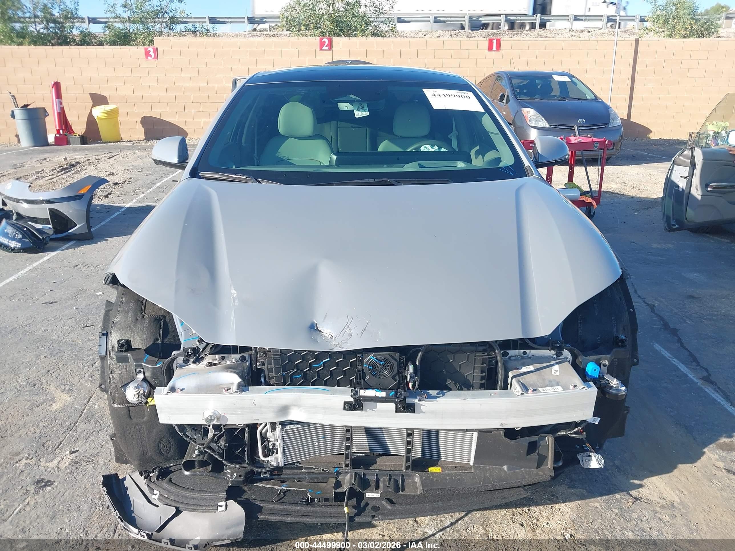 2025 Hyundai Ioniq 6 Limited Gray vin: KMHM54AAXSA116719
