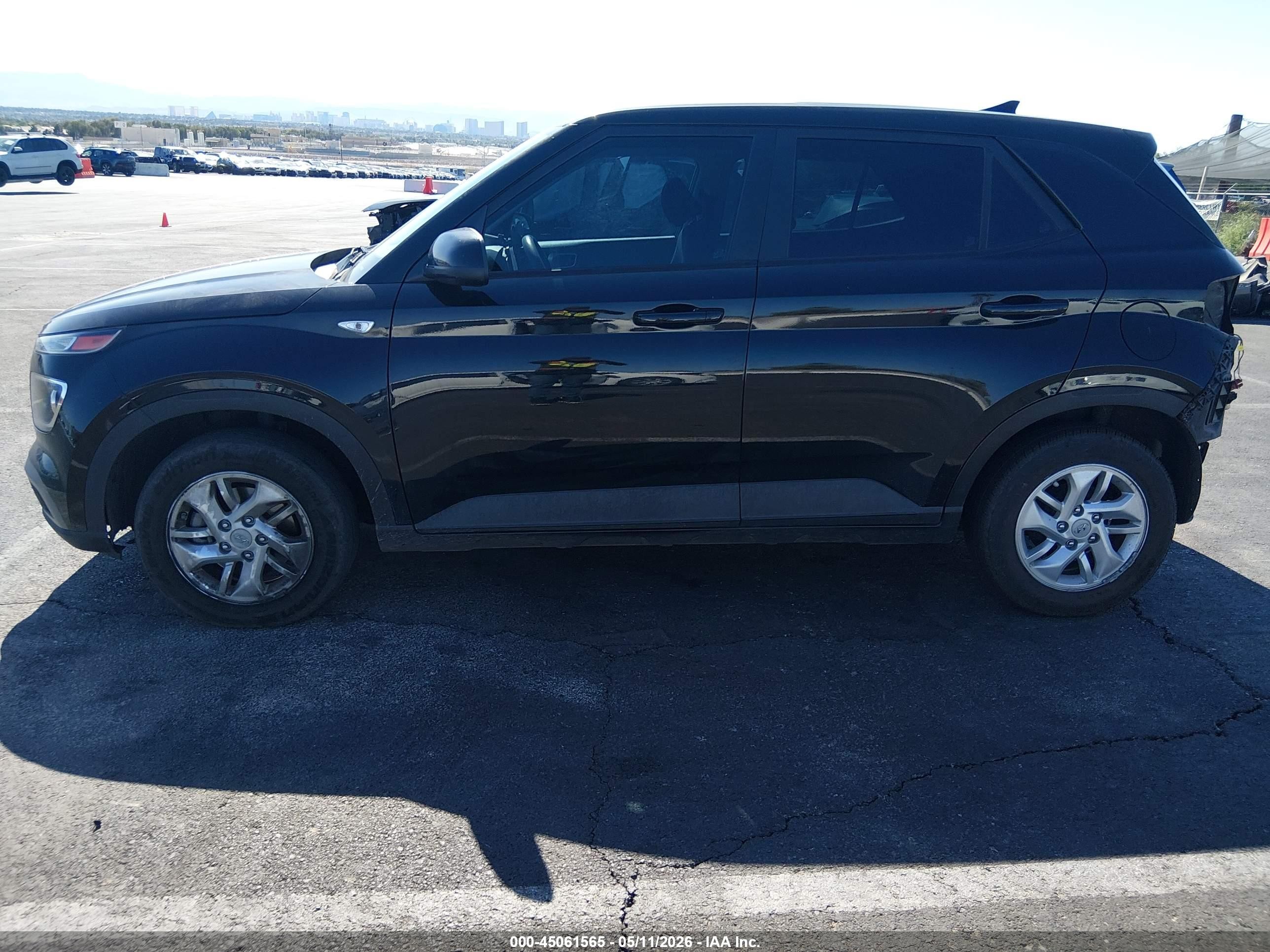 2021 Hyundai Venue Se Черный vin: KMHRB8A30MU068950