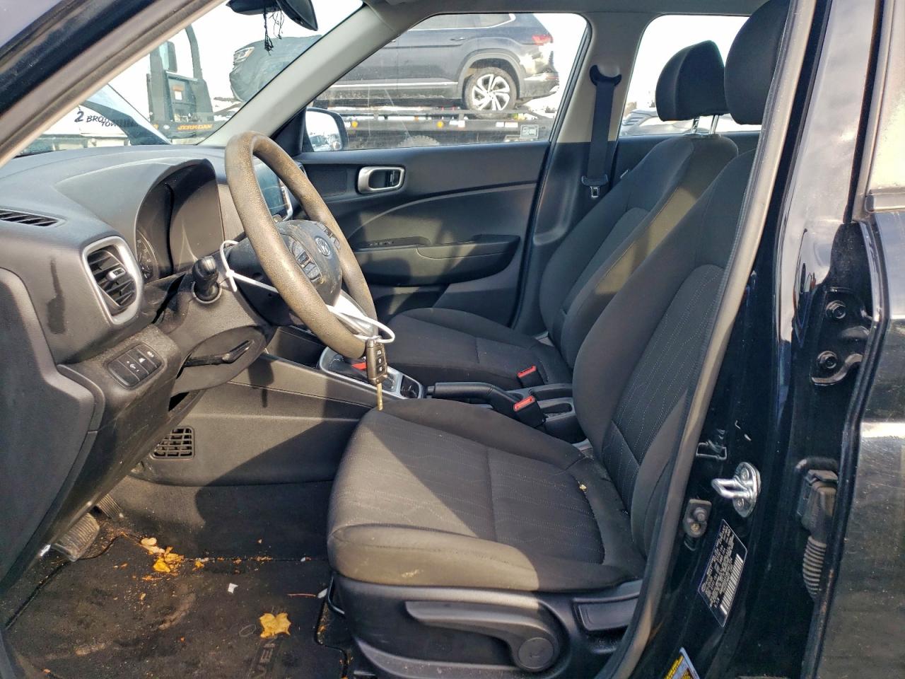 2021 Hyundai Venue Se Black vin: KMHRB8A31MU081724