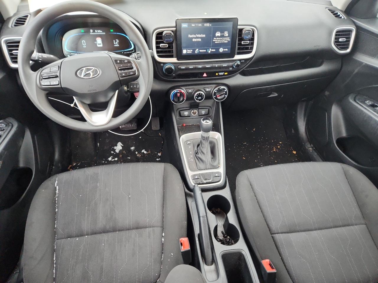 2025 Hyundai Venue Se Burgundy vin: KMHRB8A33SU378426