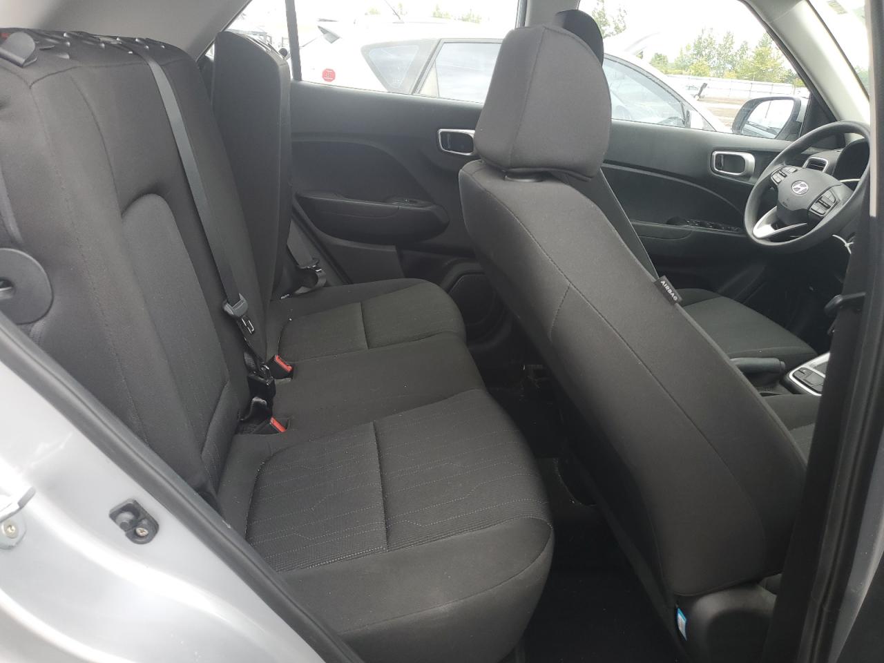 2021 Hyundai Venue Se Серебряный vin: KMHRB8A35MU075814