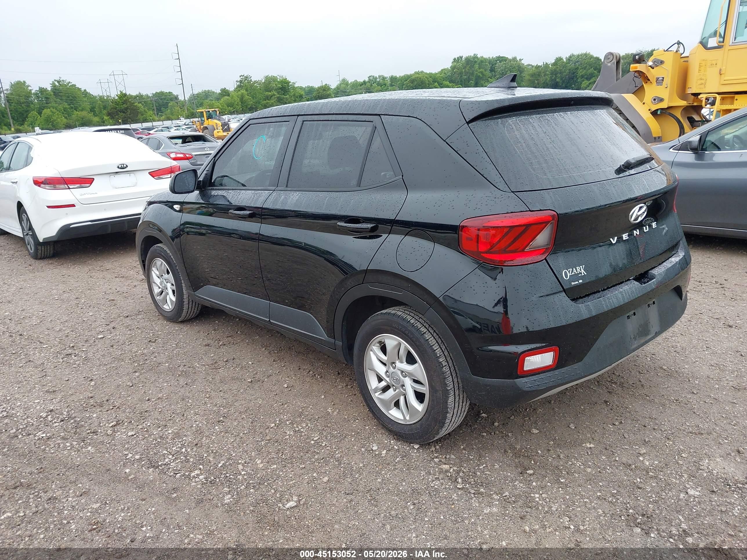 2021 Hyundai Venue Se Black vin: KMHRB8A36MU066796