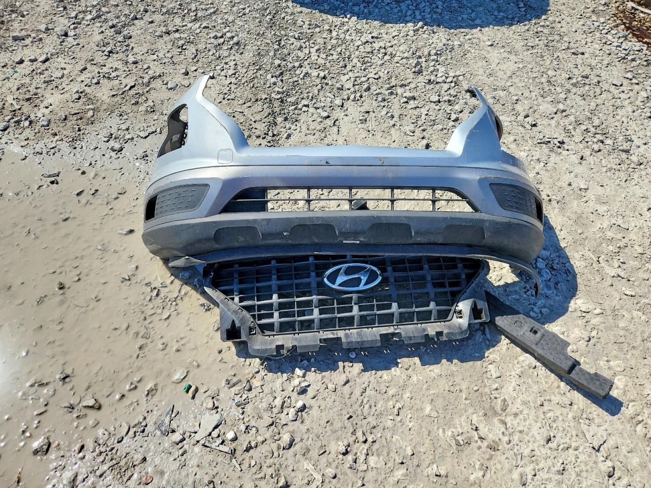2021 Hyundai Venue Se Silver vin: KMHRB8A37MU105508