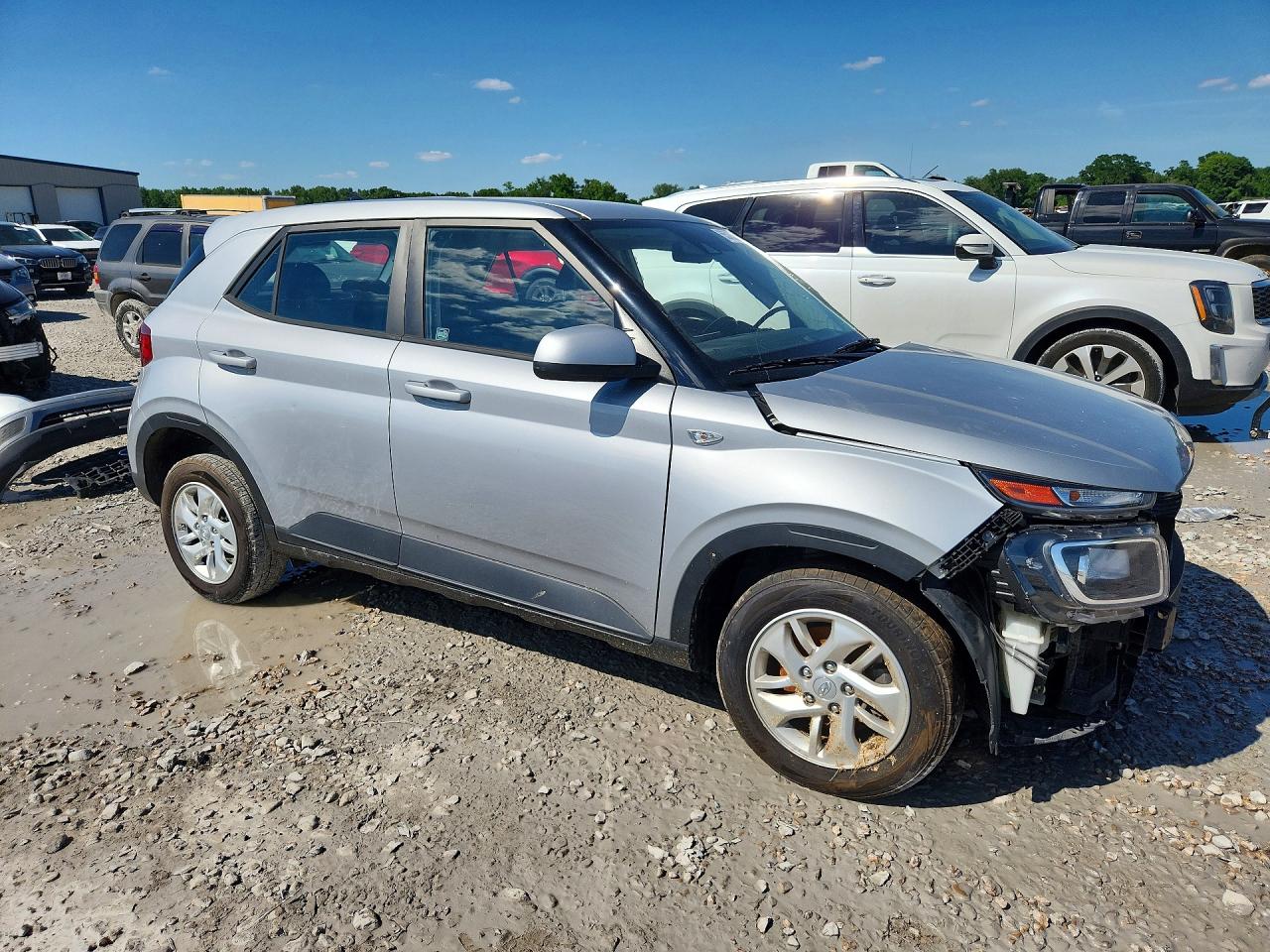 2021 Hyundai Venue Se Silver vin: KMHRB8A37MU105508