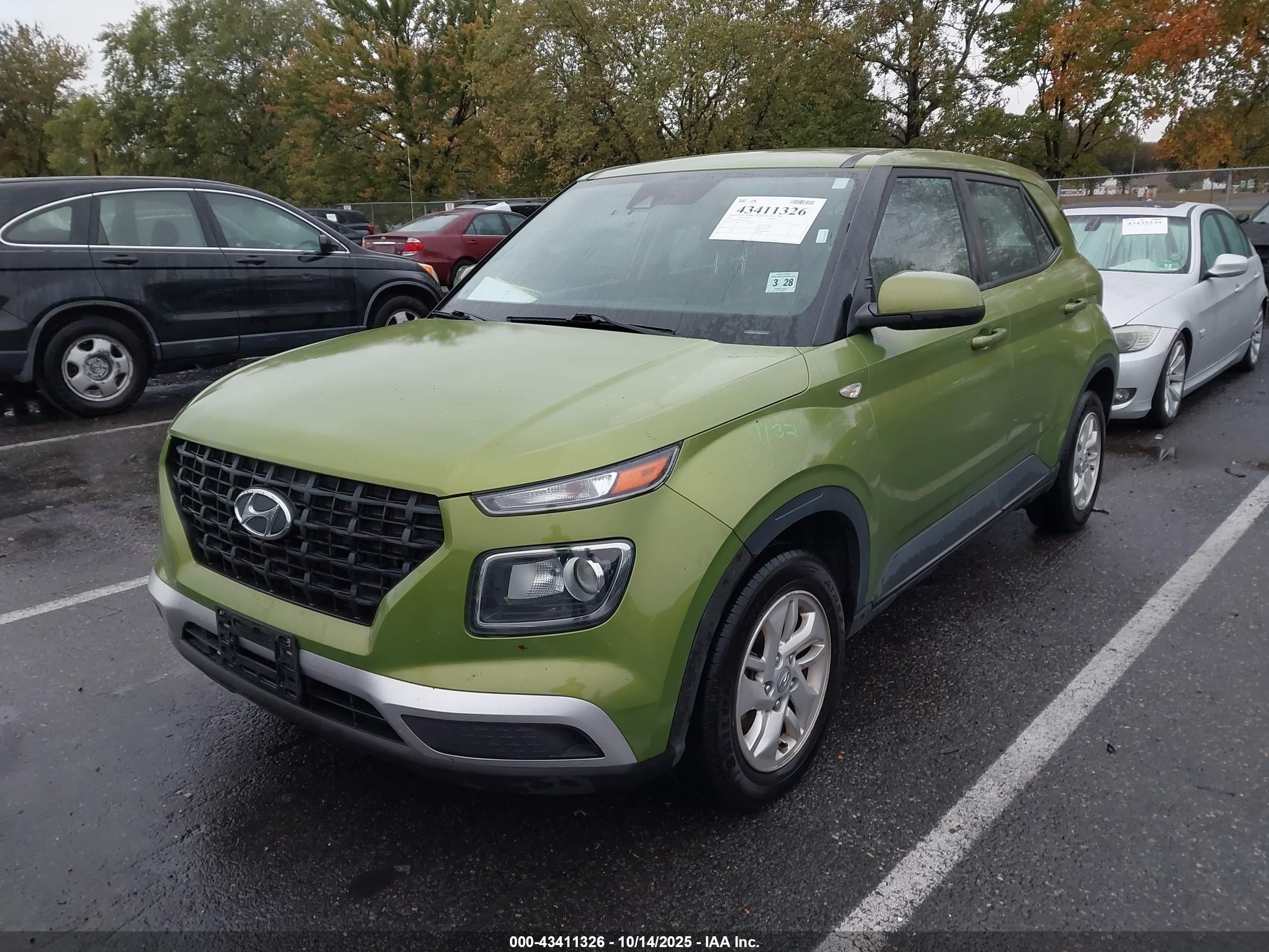 2021 Hyundai Venue Se Зеленый vin: KMHRB8A38MU068730
