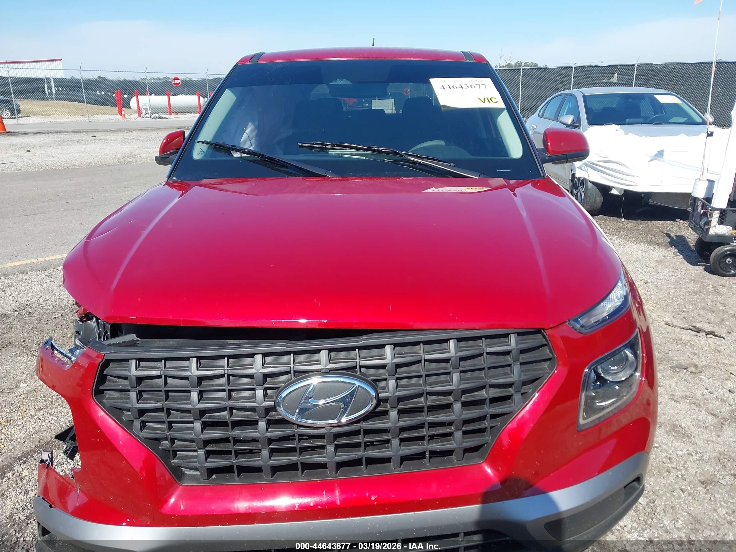 2025 Hyundai Venue Se Красный vin: KMHRB8A38SU412859