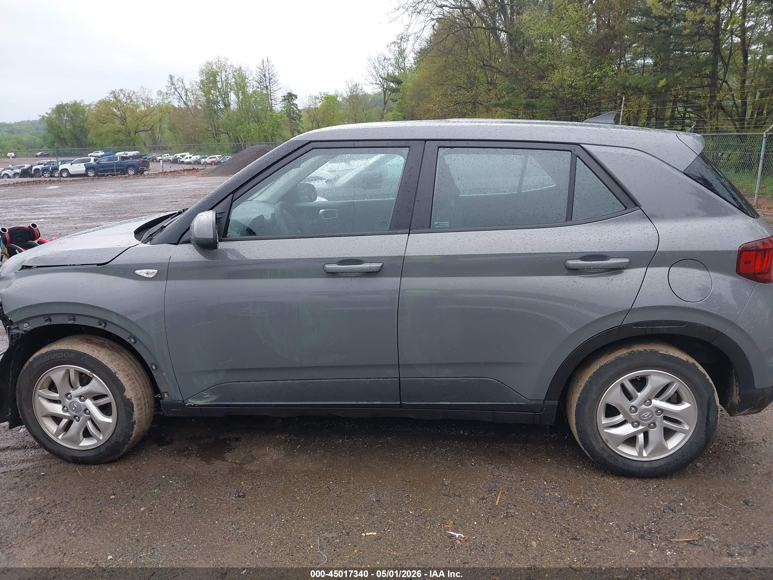 2022 Hyundai Venue Se Blue vin: KMHRB8A39NU177635
