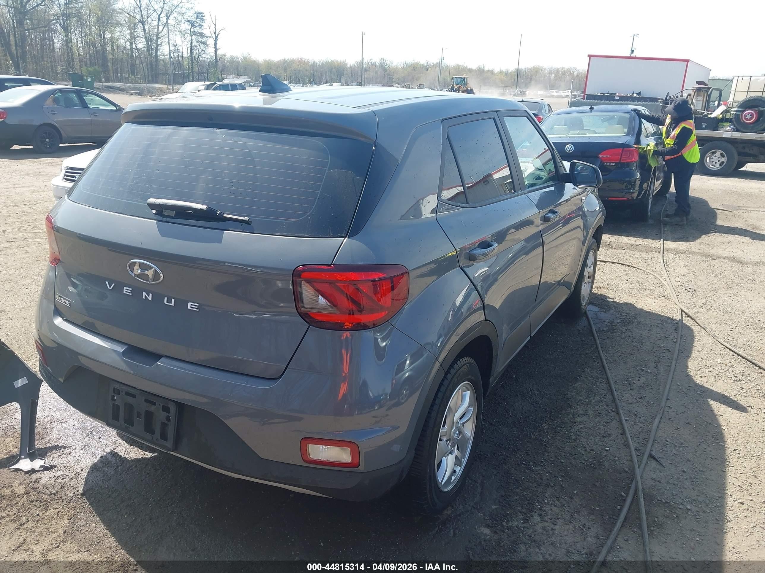 2021 Hyundai Venue Se Серый vin: KMHRB8A3XMU112887