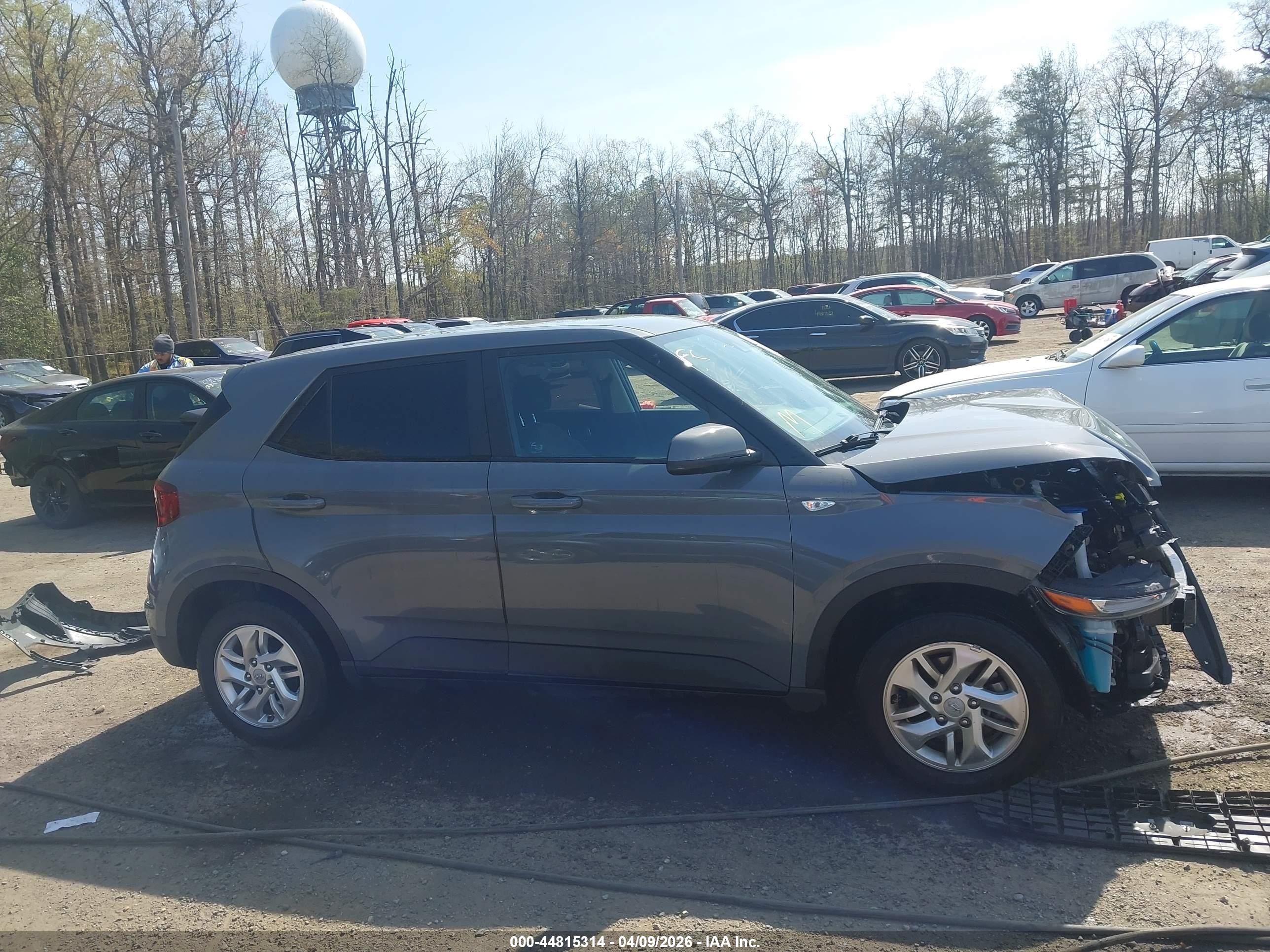 2021 Hyundai Venue Se Серый vin: KMHRB8A3XMU112887