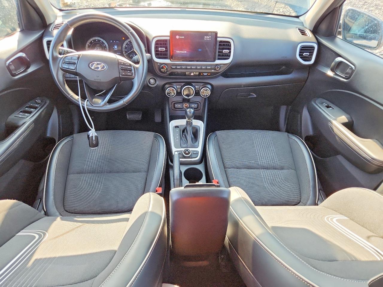 2022 Hyundai Venue Limited Gray vin: KMHRC8A30NU140308