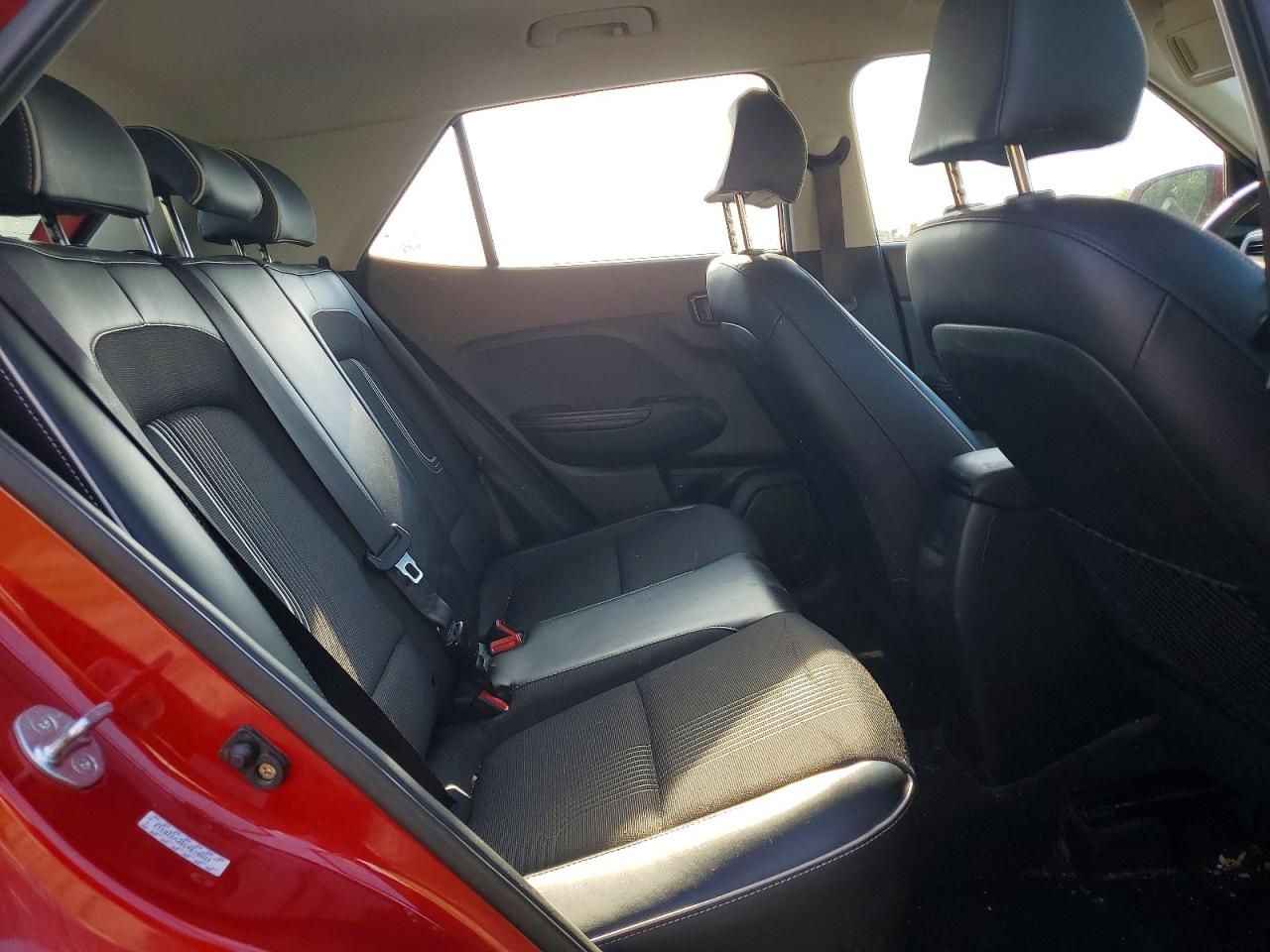 2023 Hyundai Venue Limited Red vin: KMHRC8A30PU228312