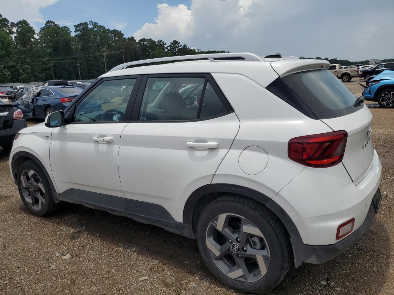 2024 Hyundai Venue Sel Белый vin: KMHRC8A30RU311001