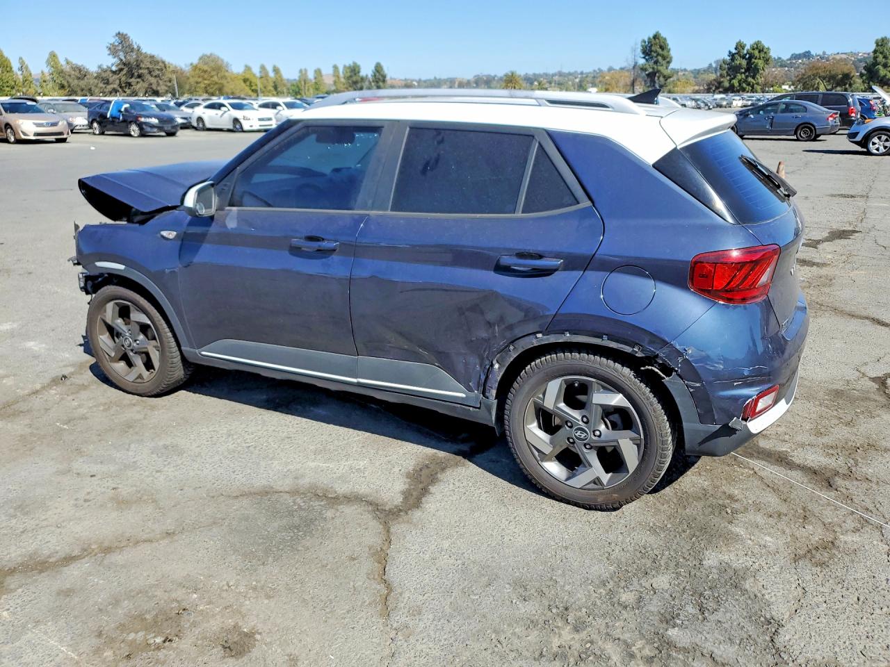 2020 Hyundai Venue Denim Charcoal vin: KMHRC8A32LU021303