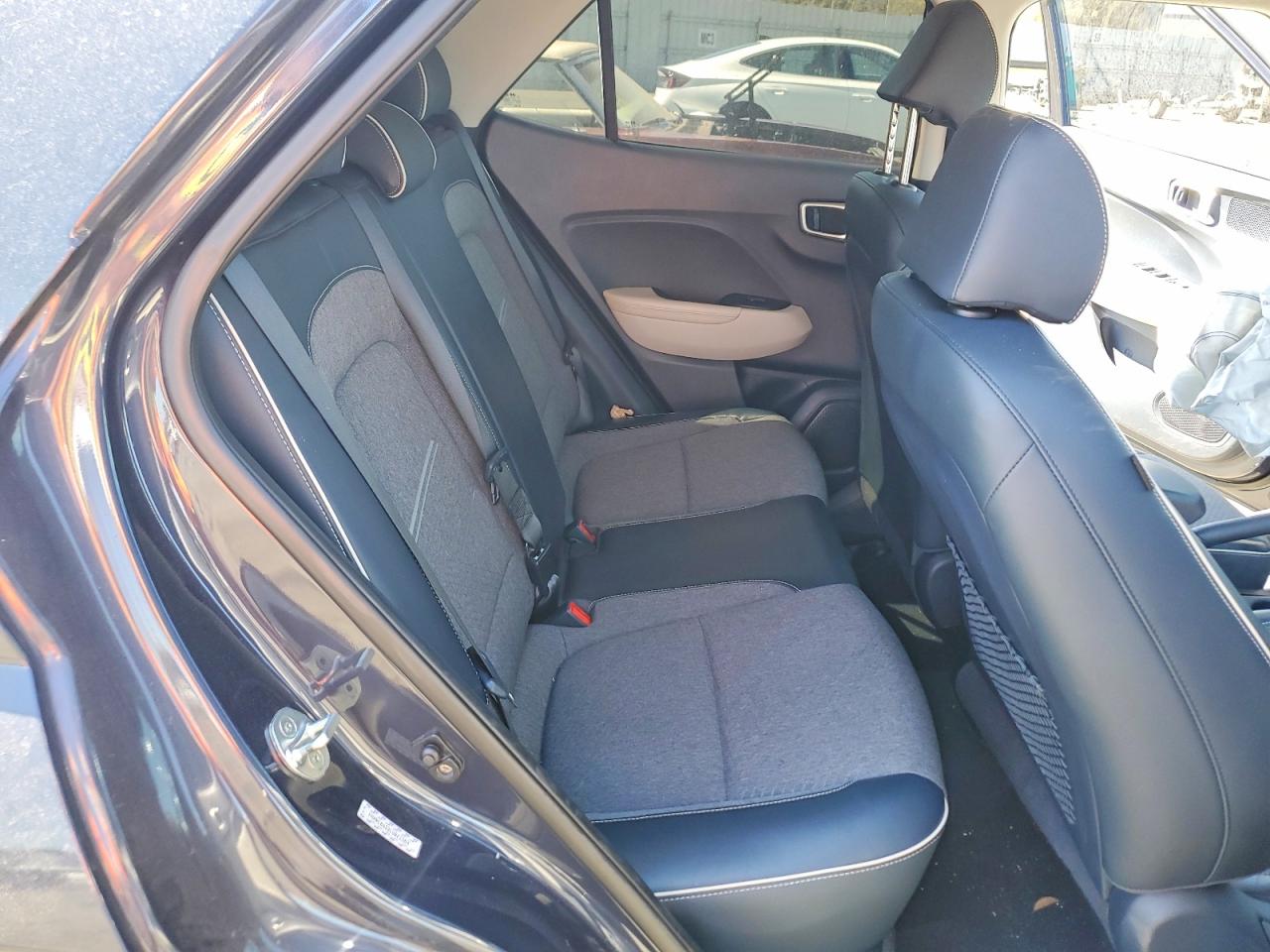 2020 Hyundai Venue Denim Charcoal vin: KMHRC8A32LU021303