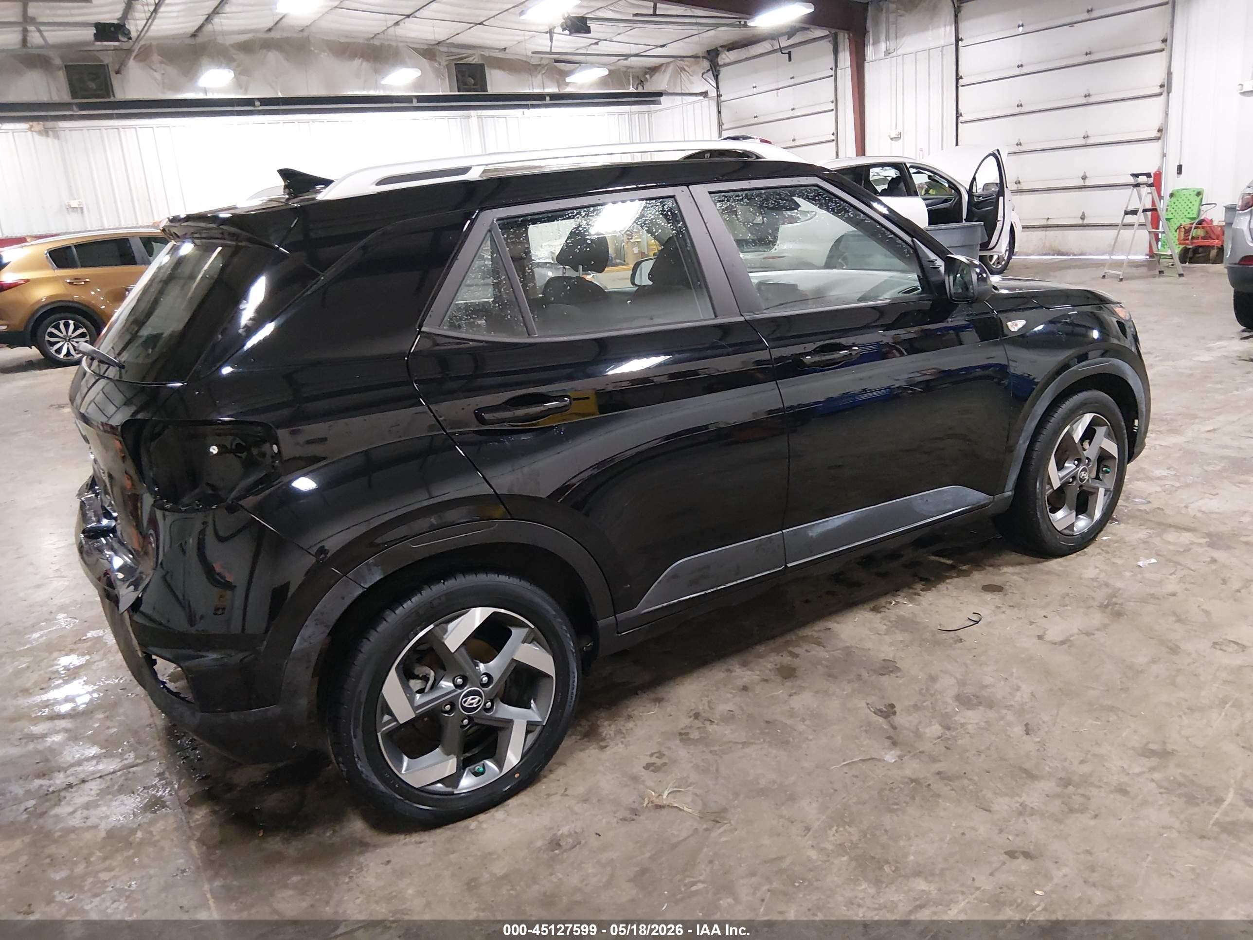 2020 Hyundai Venue Sel Черный vin: KMHRC8A32LU046721