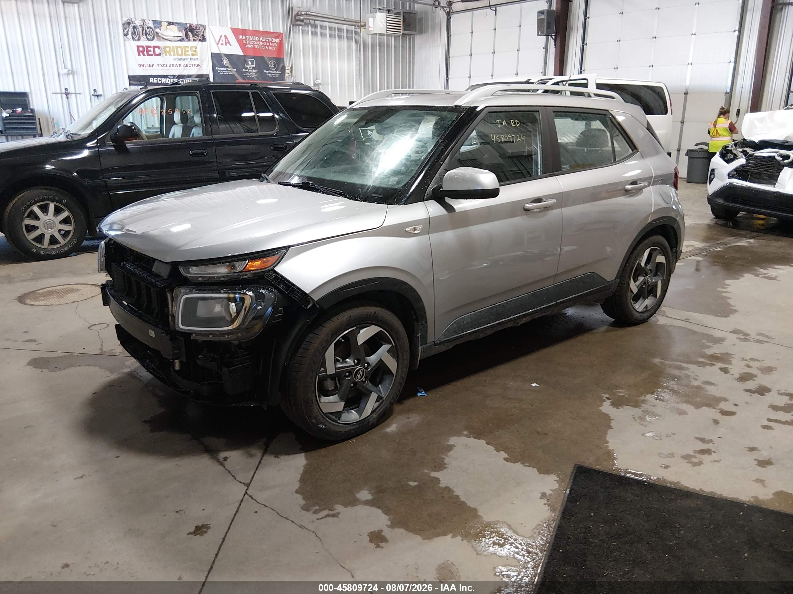 2023 Hyundai Venue Sel Silver vin: KMHRC8A32PU266849