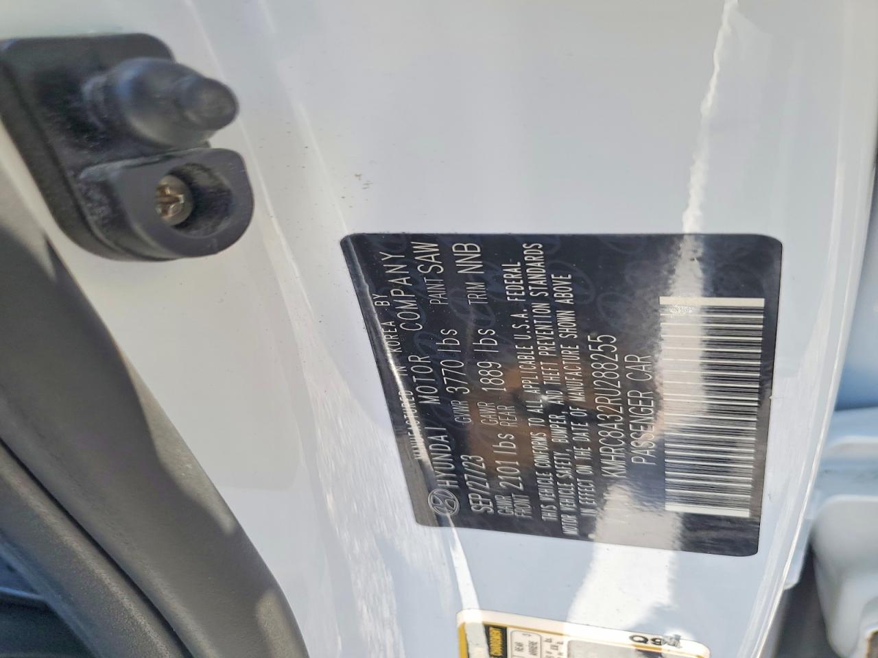 2024 Hyundai Venue White vin: KMHRC8A32RU288255