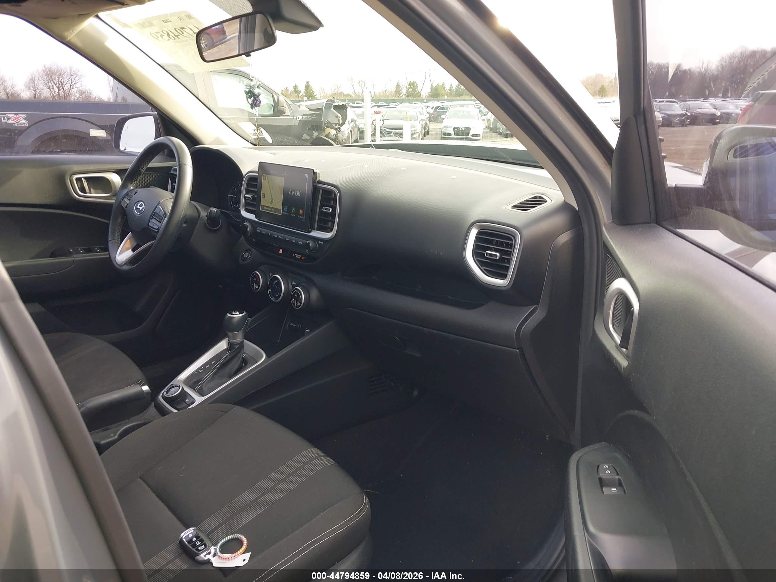 2020 Hyundai Venue Sel Gray vin: KMHRC8A33LU017938