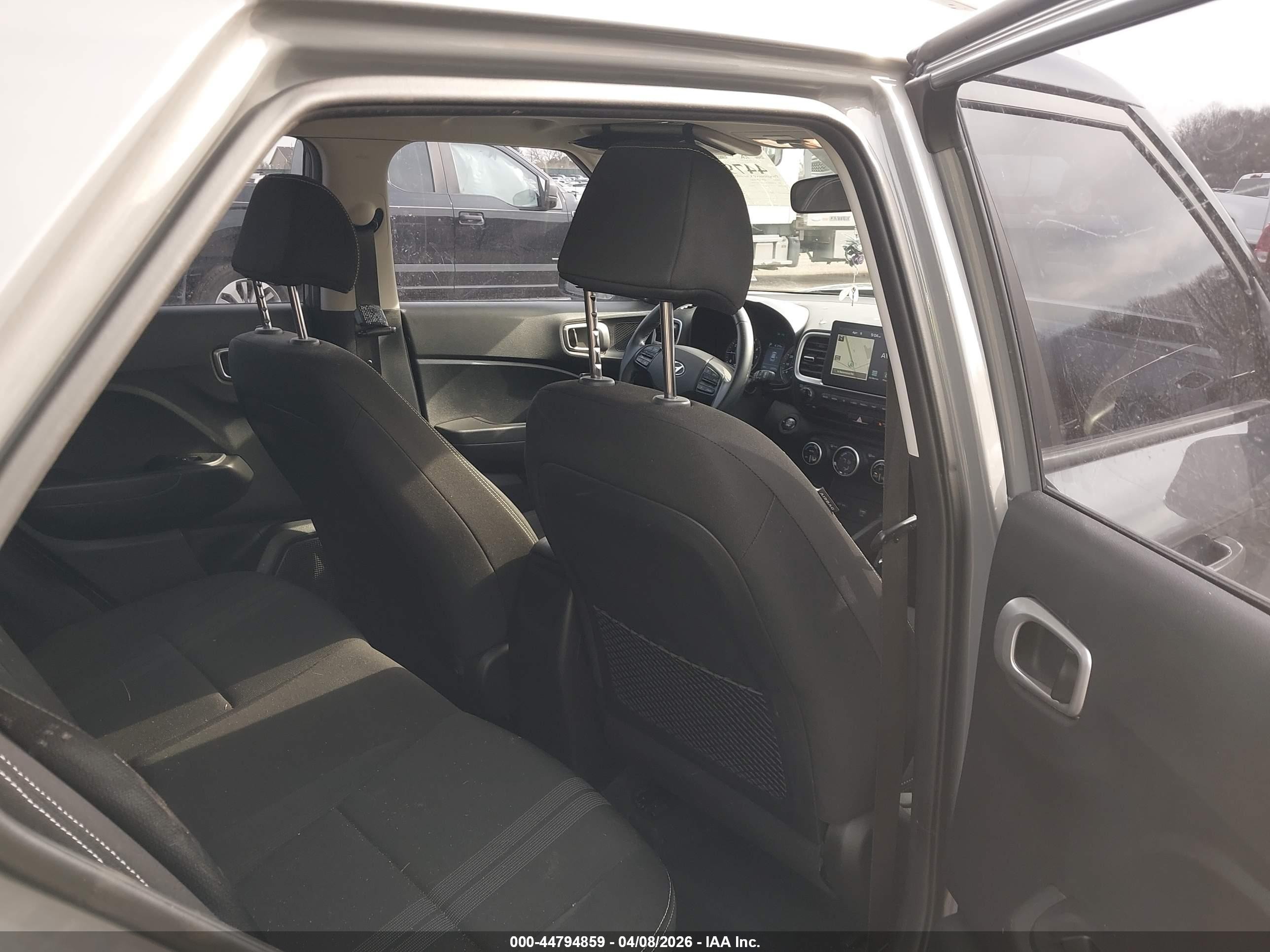2020 Hyundai Venue Sel Gray vin: KMHRC8A33LU017938