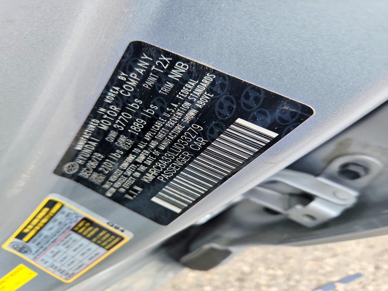 2020 Hyundai Venue Sel Silver vin: KMHRC8A33LU033279